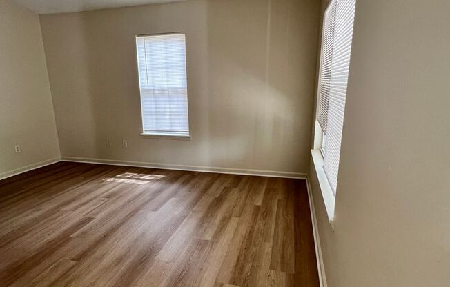 3 Bedroom 2 Bath House (Lawncare INCLUDED!)