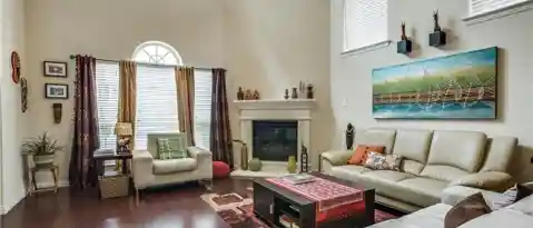3529 PILLAR DR