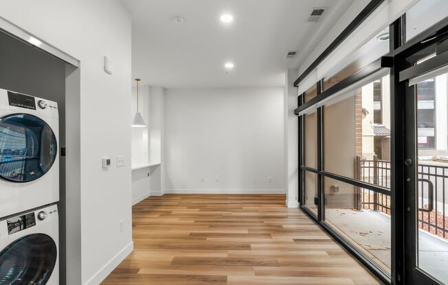 Studio, 1 bath, 499 sqft, $1,485, Unit 105