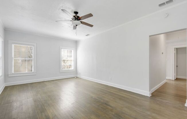 403 E. 32nd St. - Amazing Remodeled 5X3 Home Walking Distance to UT!