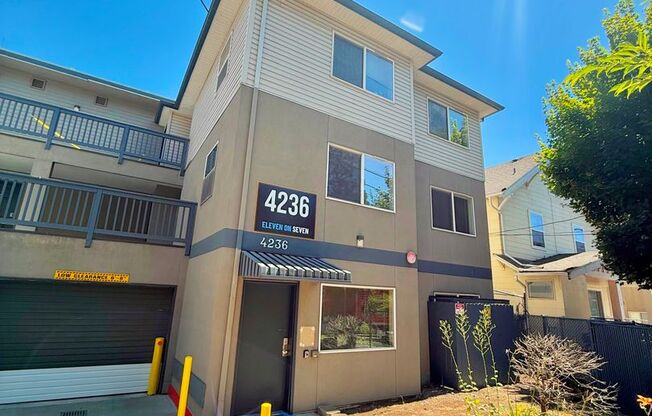 Montlake Villas