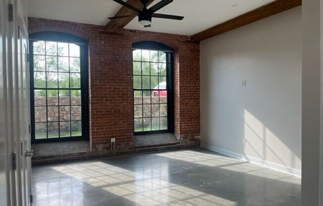 1 bed, 1.5 baths, 943 sqft, $1,975, Unit 1119