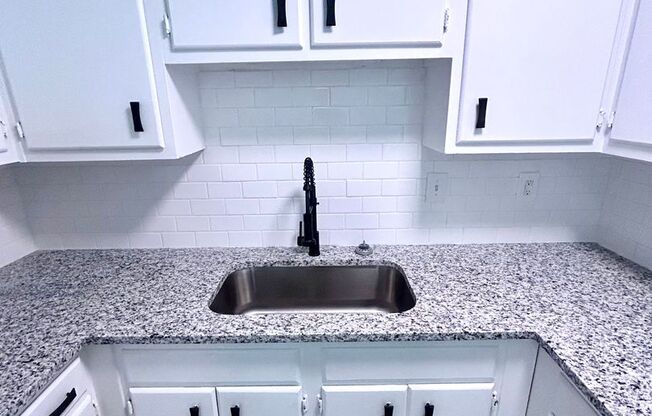 2 beds, 1.5 baths, 1,100 sqft, $1,025, Unit 716-A