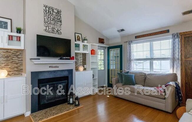 2522 WELLINGTON RDG LOOP