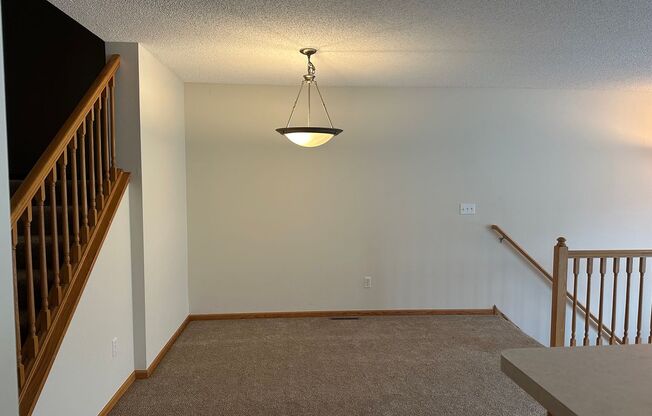 Great Savage location 2BR/2.5BA Townhouse