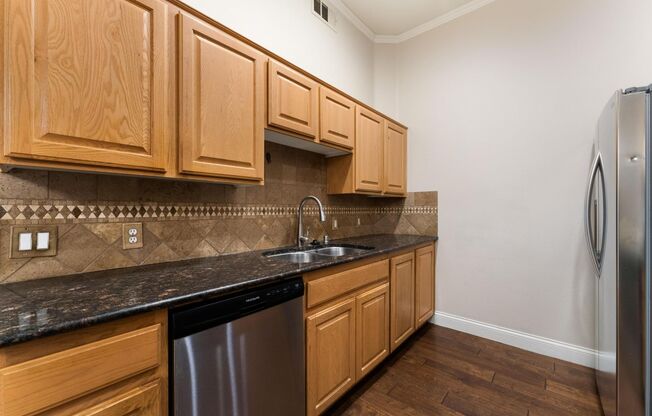 3 beds, 2 baths, $1,680