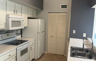 3rd Floor unfurnished 2 bedroom 1 bath condo in central location