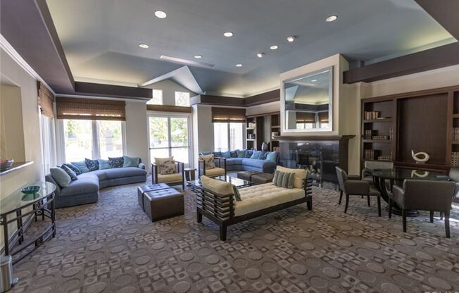 1 bed, 1 bath, $2,800, Unit # 400