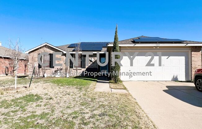 Great 3/2/2 in Burleson For Rent!