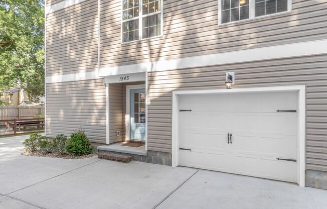 A First-Time Rental Available 09-15-25! 3 Primary Suites w/Private Baths - Attached Garage - Dog Friendly!