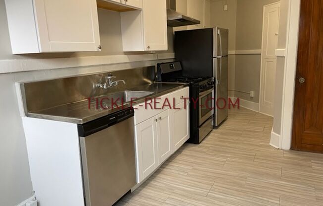 1 bed, 1 bath, $1,225, Unit D102