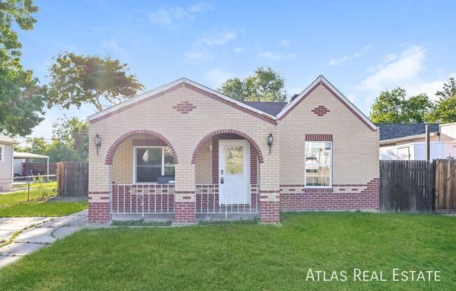 1044 S QUITMAN ST
