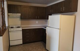 535 SPINNAKER LN