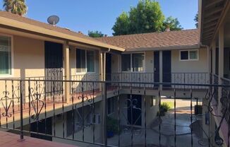 Hamilton Manor Apartments
