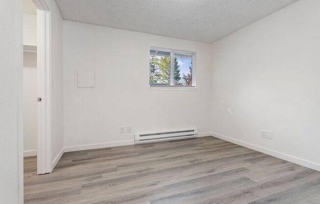 2 beds, 1 bath, 800 sqft, $1,680, Unit Unit 48