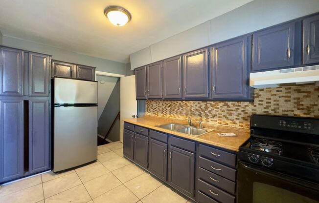 Impressive 3-Bedroom Townhome with Spacious Yard in Baltimore