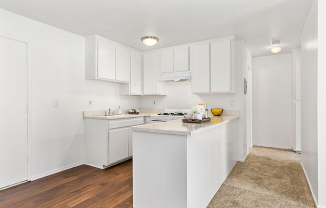 1 bed, 1 bath, 570 sqft, $1,850, Unit 20