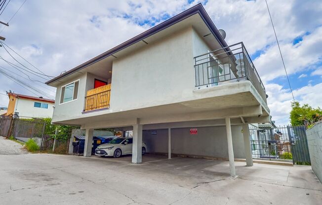 Stylish Mid‑Century Building in West Adams Park Tract