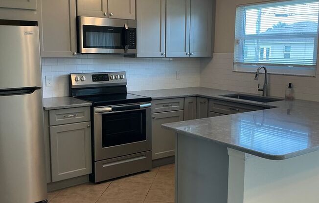 Beautiful  3 / 2  rental home