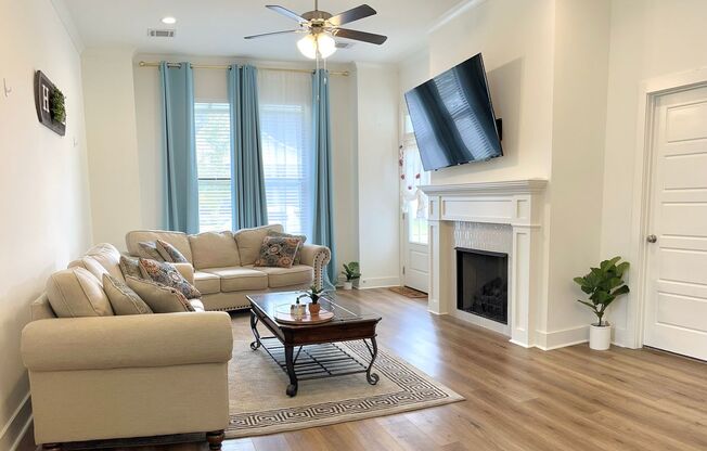 Four Bedroom Home with Gorgeous Kitchen