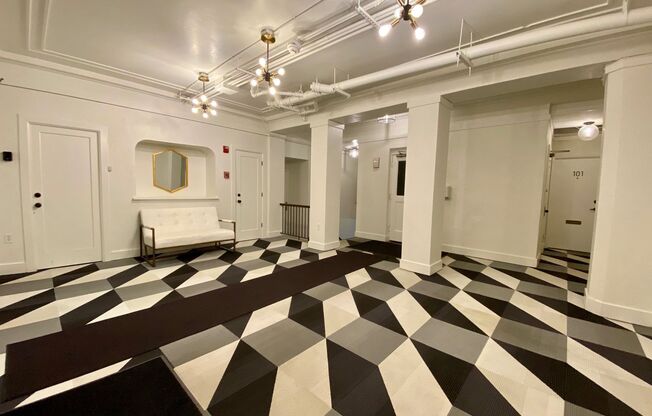 1 bed, 1 bath, 351 sqft, $1,250, Unit 405
