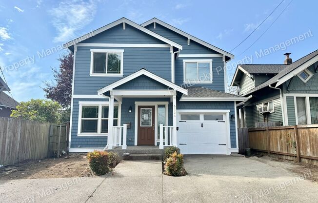 Great 4 Bedroom in Tacoma w/ Bonus Area and Beautiful Kitchen!