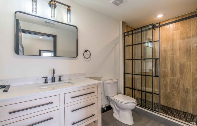 1 bed, 1 bath, 800 sqft, $1,975, Unit C12