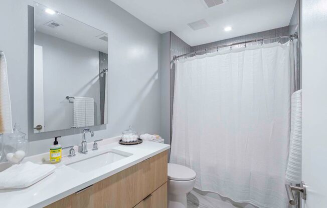 1 bed, 1 bath, 572 sqft, $2,395, Unit 104