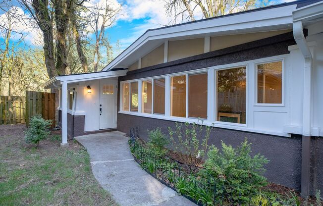 Beautiful 3br/2bth - SW Portland