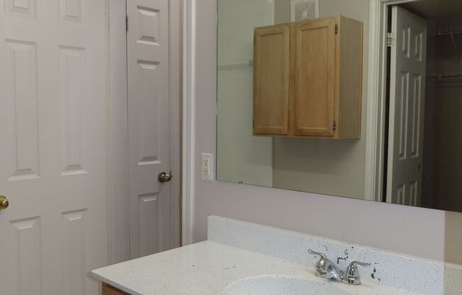 1 bed, 1 bath, $1,295, Unit Unit 825