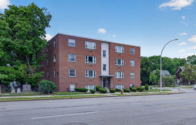 190 Mount Auburn St.