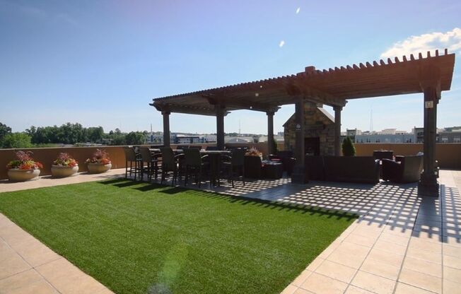 2 beds, 2.5 baths, $3,395