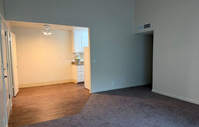 2 beds, 1 bath, 1,015 sqft, $1,865, Unit 076