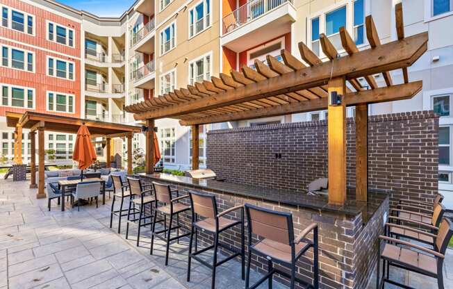 Waterford Market Apartments Outdoor Grill and Seating Frisco Texas Apartments for rent