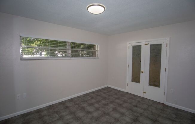 2 beds, 1 bath, $1,865