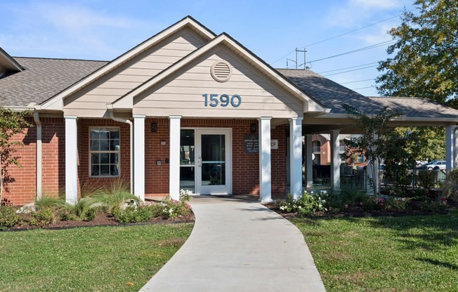 Leasing Office Exterior at Chapel Ridge of Gallatin, Tennessee, 37066