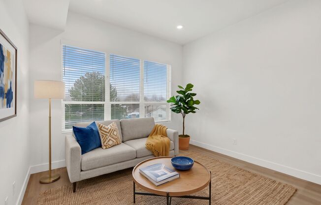 1 bed, 1 bath, 520 sqft, $1,099, Unit 103