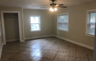 4 beds, 2 baths, $2,500