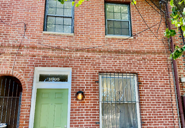 1005 FRANKFORD AVE