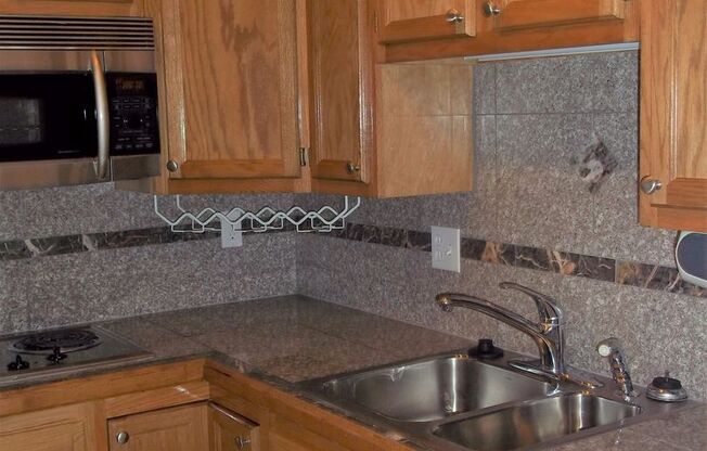 Studio, 1 bath, 250 sqft, $1,245, Unit 206