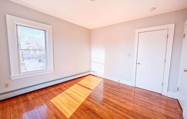 2 beds, 1 bath, 539 sqft, $1,550, Unit 3W