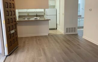 1 bed, 1 bath, 550 sqft, $1,595, Unit 03