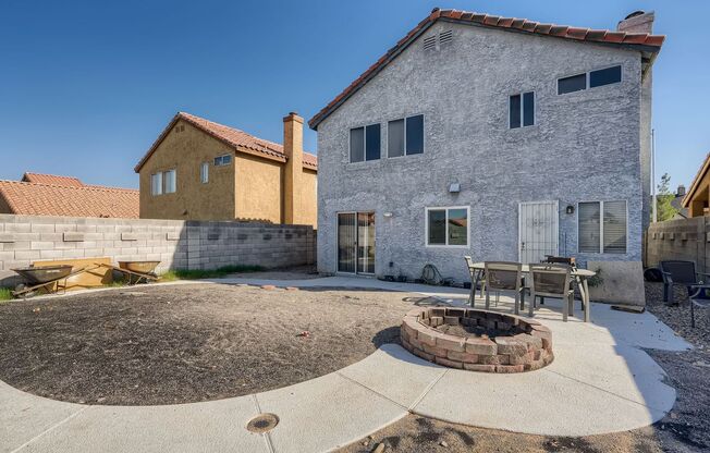 Spacious 2 story home!