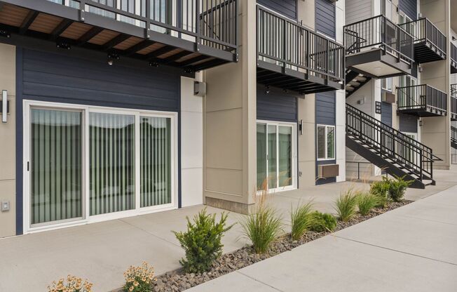 2 beds, 2 baths, 900 sqft, $1,850, Unit 111 (STR)