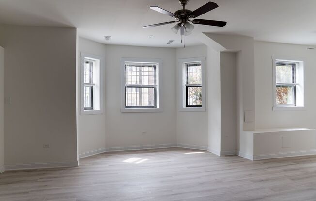 1 bed, 1 bath, 625 sqft, $1,575, Unit 3002-G