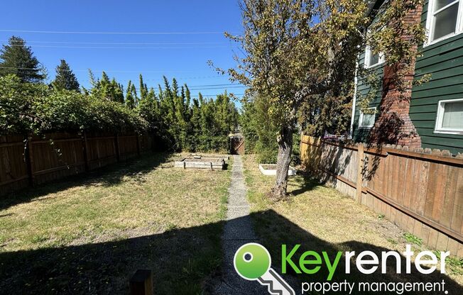 3 beds, 1 bath, $2,450