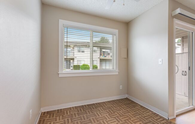 1 bed, 1 bath, 675 sqft, $1,195, Unit #11