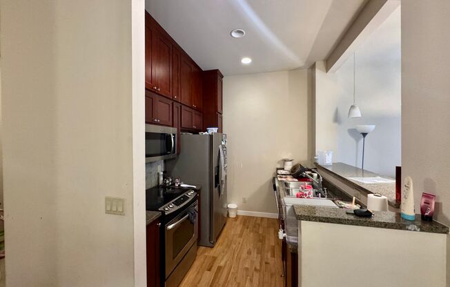 Modern Comfort Meets Prime Convenience in the Heart of Redmond’s Overlake (Reduced rent until May 1st)