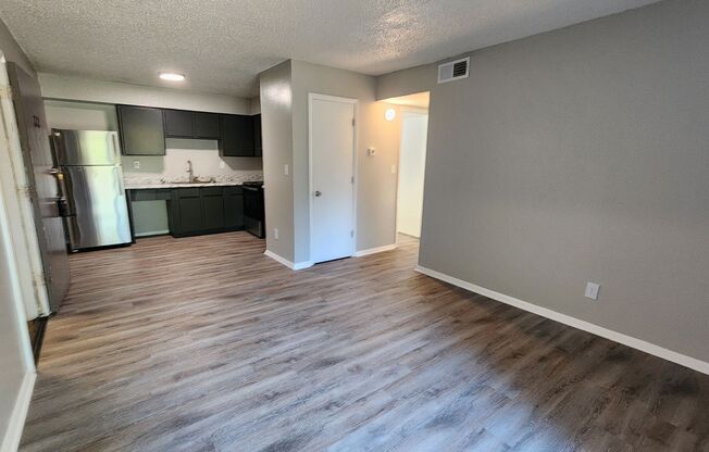 2 beds, 1 bath, 725 sqft, $775, Unit 222