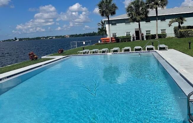 Stunning 8th floor Riverfront Condo